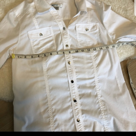 Perfect White Dress Shirt - Picture 7 of 8